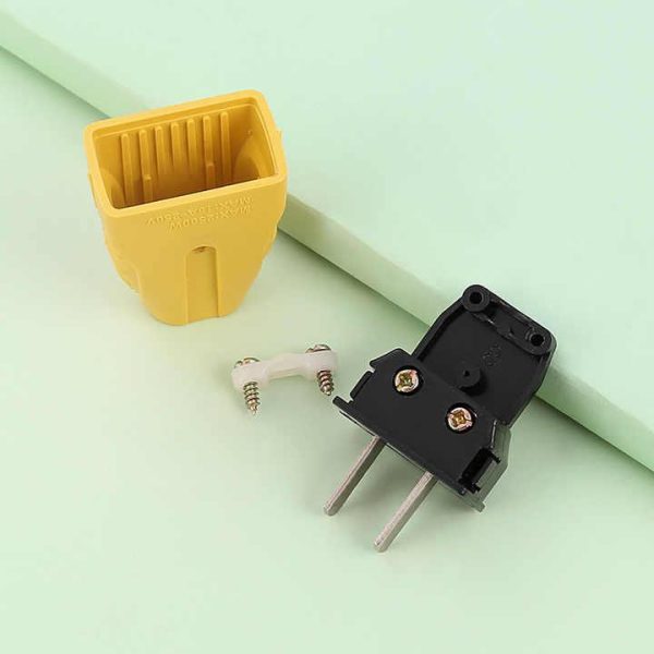 Best Selling Fixed Rotation protection Power Plug Two Pole Industrial Plug Yellow Large Flat Plug