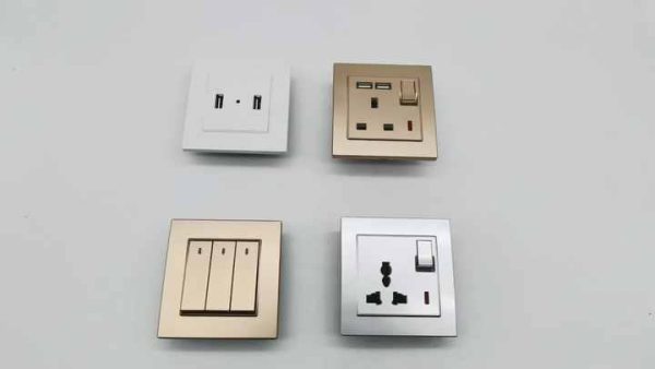 UK Standard Light Switch Socket - 16A 220V PC Panel, Golden Finish, 40,000 Cycle Durability